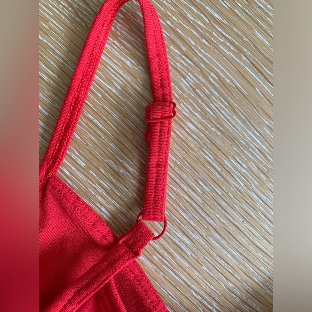 Athleta PowerVita Twist Cami • Red • XS - Picture 8 of 12
